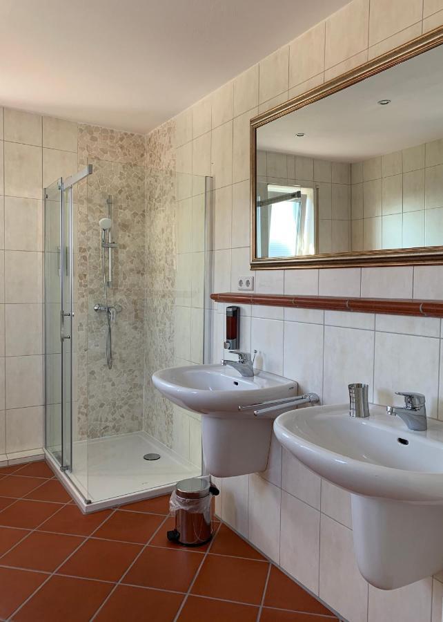 Hgh - Hotel Garni Helbig Нойштадт-ан-дер-Вайнштрасе Экстерьер фото