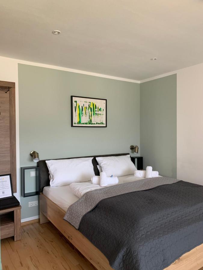 Hgh - Hotel Garni Helbig Нойштадт-ан-дер-Вайнштрасе Экстерьер фото